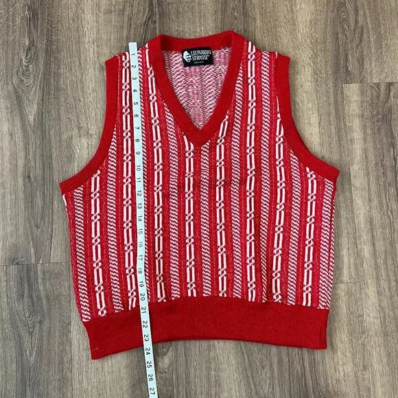 Vintage Leonardo Strassi 60s 70s Red Sweater Vest Sz L